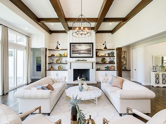 5th image of 932 Chatham Hills Blvd