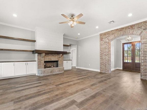 3rd image of 108 Audubon Ave