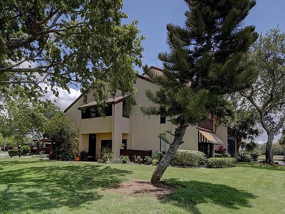 5th image of 1328 Pelican Creek Xing APT B
