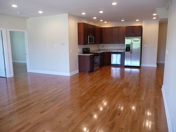4th image of 3705 N Kedzie Ave APT 406