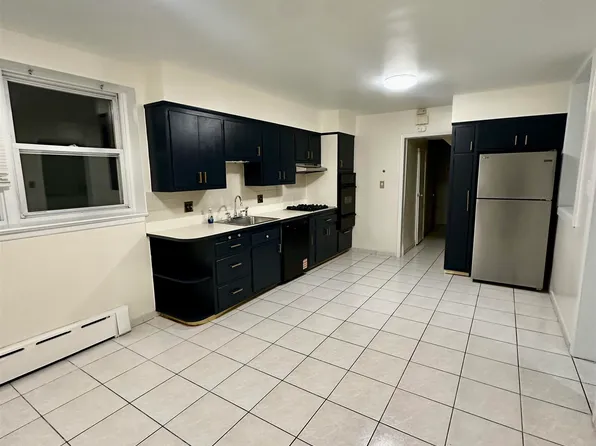 6708 Newkirk Avenue image 4 of 11