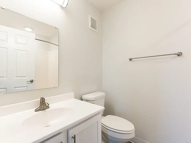 3833 Hoosier Woods Ct — Photo 29