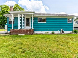 58 Carroll Pkwy, Lowell, MA 01851