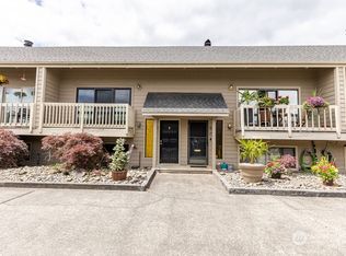 1310 River Rd APT 10, Longview, WA 98632