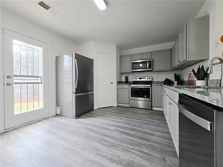 2529 Piering Dr — Photo 27