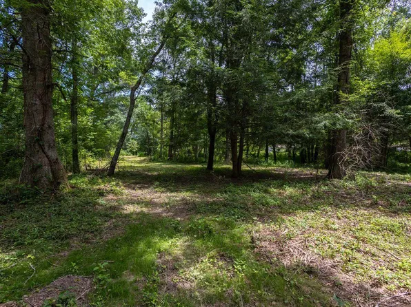 233 Patterson Creek Rd, Alderson, WV 24910