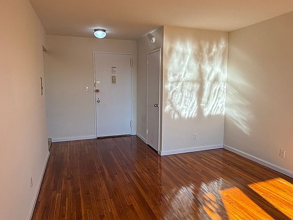 2nd image of 2350 Waters Edge Dr APT 2N