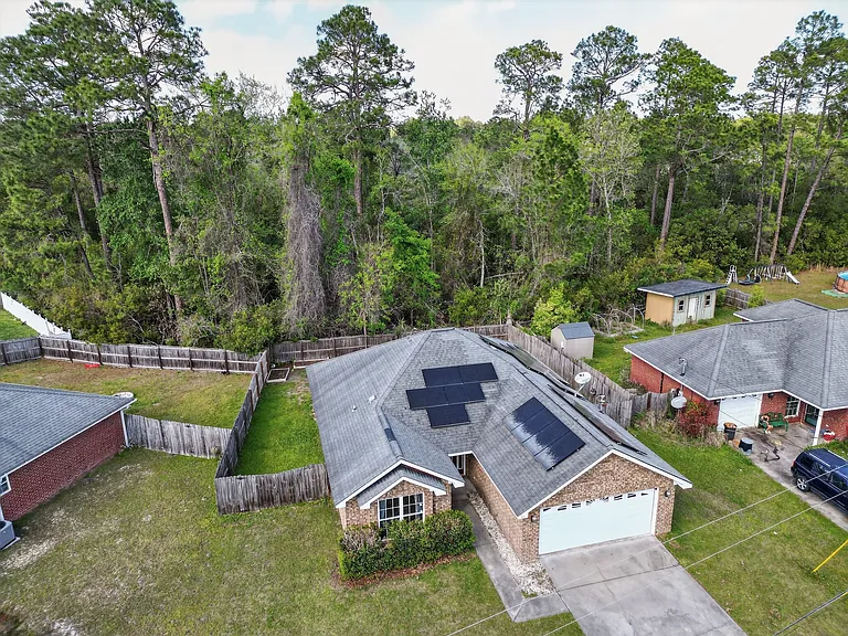 31 Idus Ln — Photo 4