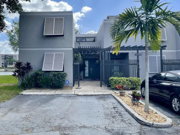 11372 NW 14th Court, Pembroke Pines, FL 33026