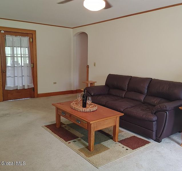 3rd image of 77 Mount Hope Avenue