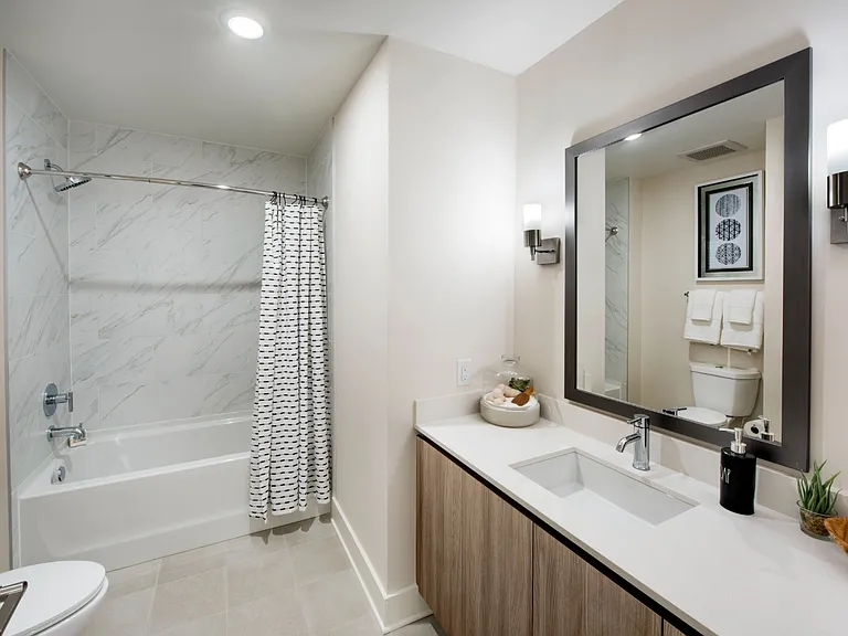 Elora at Buckhead — Photo 37