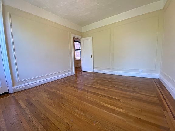 4th image of 536 Fort Washington Ave APT 4B