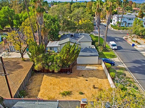 5th image of 16750 La Maida St