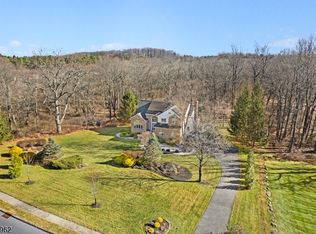 1 Colby Farm Rd, Chester, NJ 07930