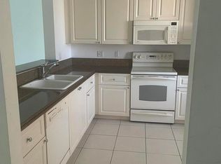 1 Harbour Isle Dr E Unit Ph01, Fort Pierce, FL 34949