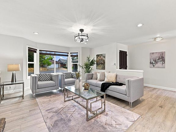 2nd image of 3381 Calvin Ave