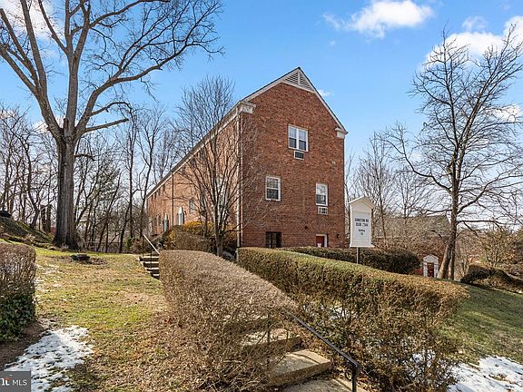 2nd image of 3536 Gunston Rd