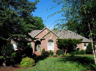 2204 Lake Ridge Dr, Belmont, NC 28012