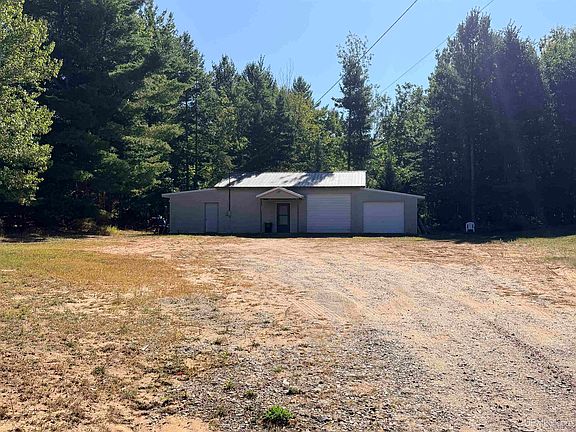 2nd image of 920 Silver Creek Rd
