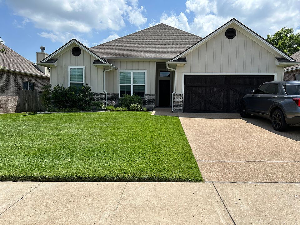1st image of 4029 Crestmont Dr