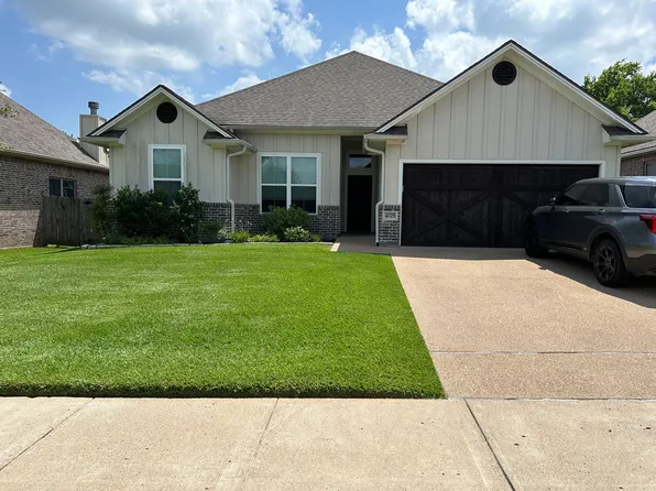 4029 Crestmont Dr, College Station, TX 77845