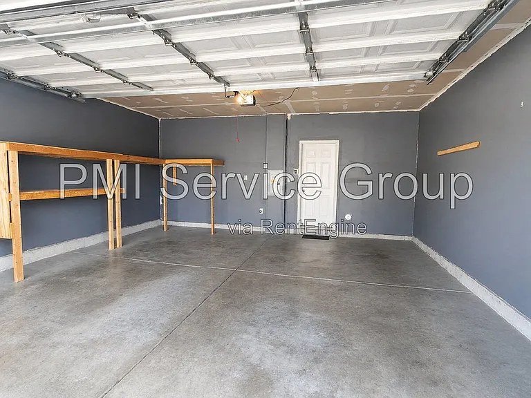 2255 Georgetown Cir — Photo 14