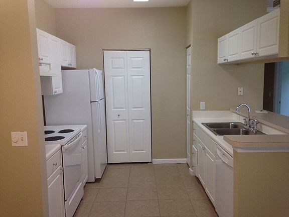 5th image of 2624 White Magnolia Way