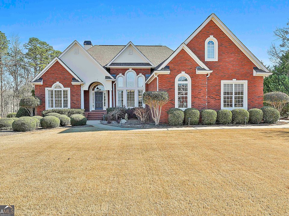 1st image of 105 Lake Park Ct