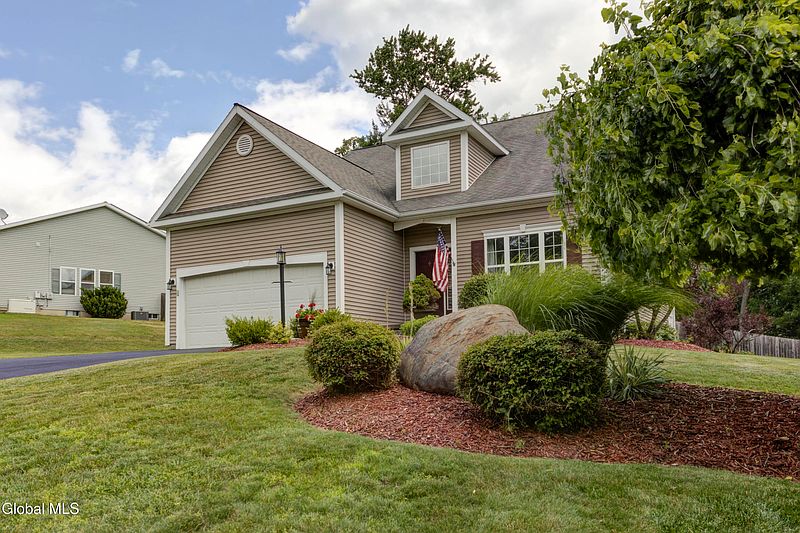 2nd image of 41 Glenview Drive