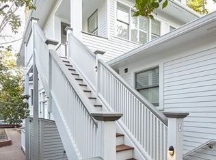 2256 NW Johnson St APT 2, Portland, OR 97210