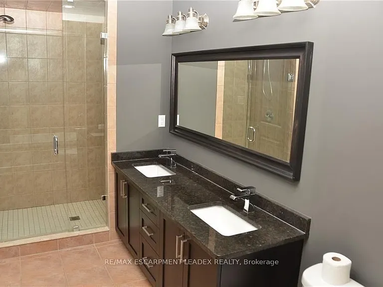 380 Lake St #43 — Photo 17