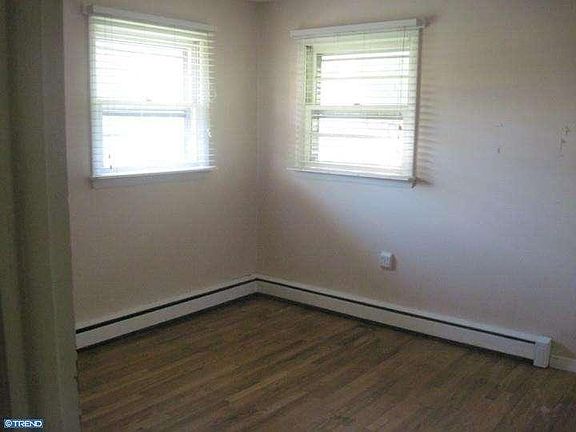 5th image of 2004 Fairblue Ln