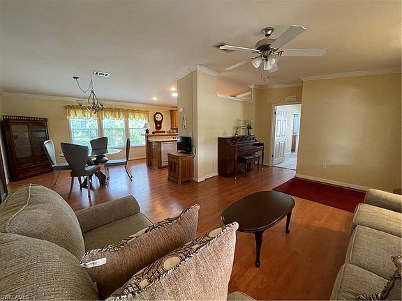 4th image of 14609 Thomas Jefferson Ln