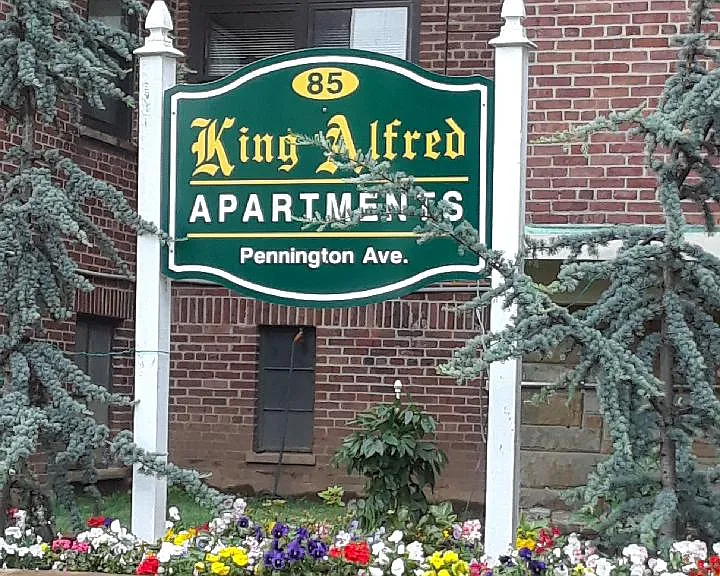King Alfred — Photo 11