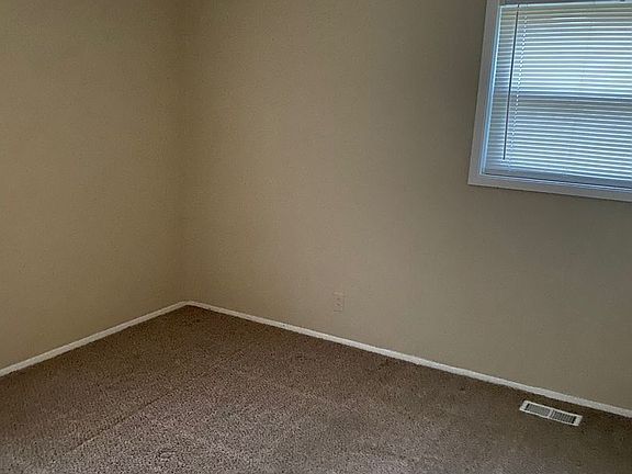 5th image of 3602 Grissom Way