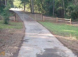 409 Hebron Rd, COMMERCE, GA 30530