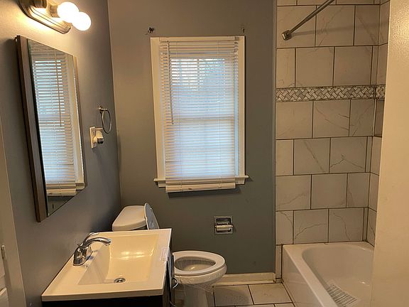 3rd image of 443 N White Station Rd