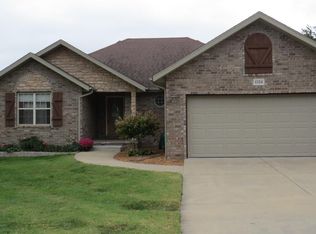 1324 W Warren Ave, Ozark, MO 65721