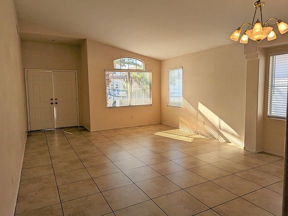 5th image of 4328 Mammoth Creek Dr