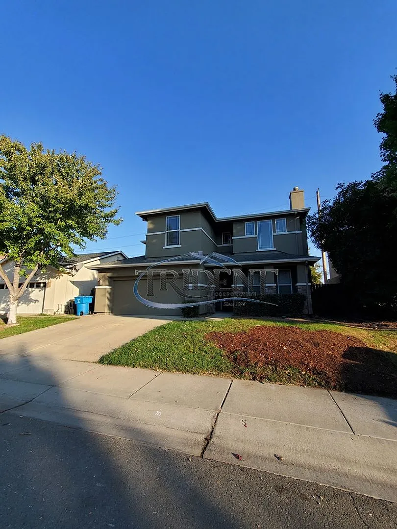 959 Beymer Loop photo 1