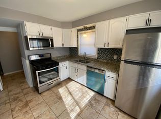 3140 W Whipple Dr, Merrionette Park, IL