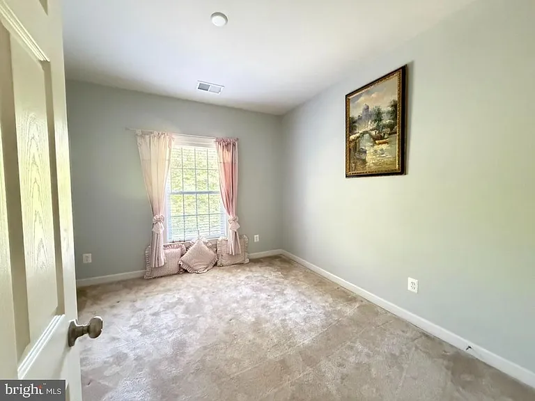 9804 Anvil Ct — Photo 16