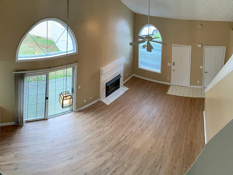 2395 Parkside Club Ln — Photo 5