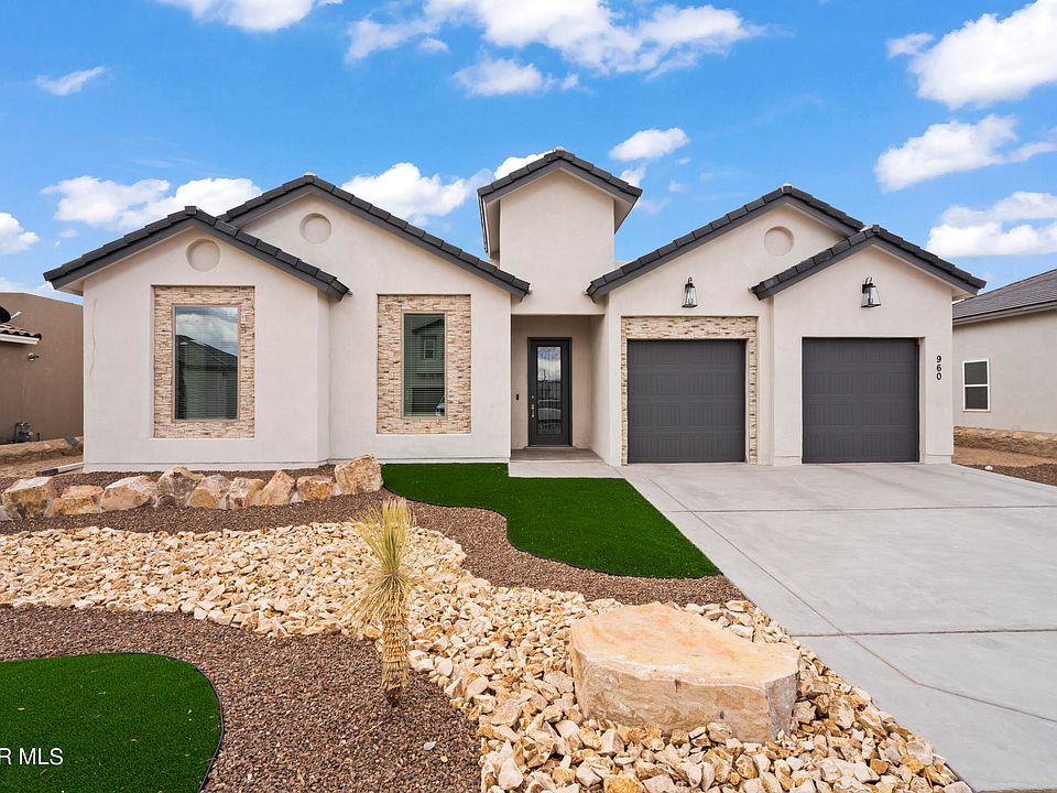 1st image of 944 Crooked River Dr