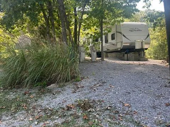 2045 Holiness Hollow Rd, Ewing, VA 24248