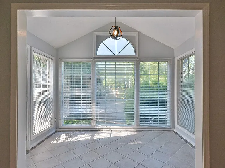 1904 Country Park Dr SE — Photo 7