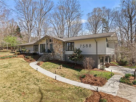 2nd image of 7588 Lasater Rd