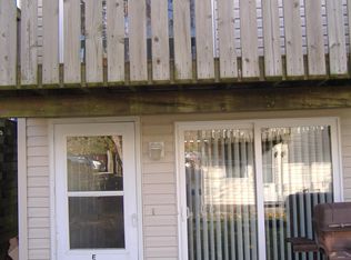130 Cora Ave APT D, Fox Lake, IL