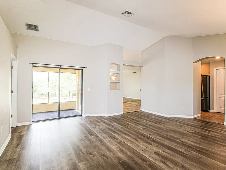 13114 Scottville St — Photo 9