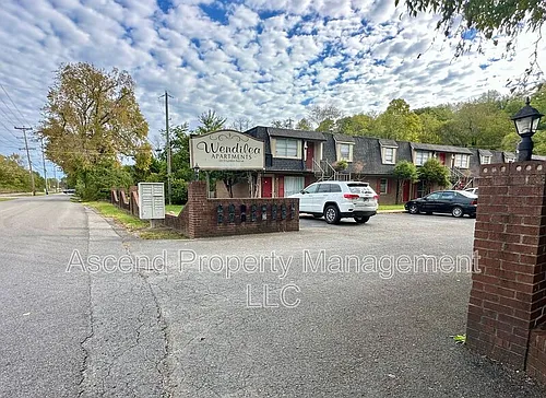 2410 Lyndon Ave #8 Photo 1